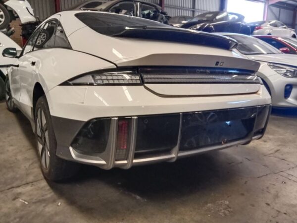 P4900 - Hyundai IONIQ 6 hybrid 2023 White Wrecking - Image 12