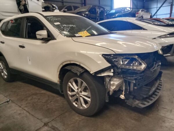 P4901 - Nissan X-Trail 2015 White Wrecking - Image 16