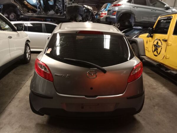 P4903 - Mazda 2 2010 Grey Wrecking - Image 10
