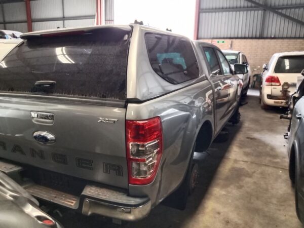 P4908 - Ford Ranger 2019 Grey Wrecking - Image 6