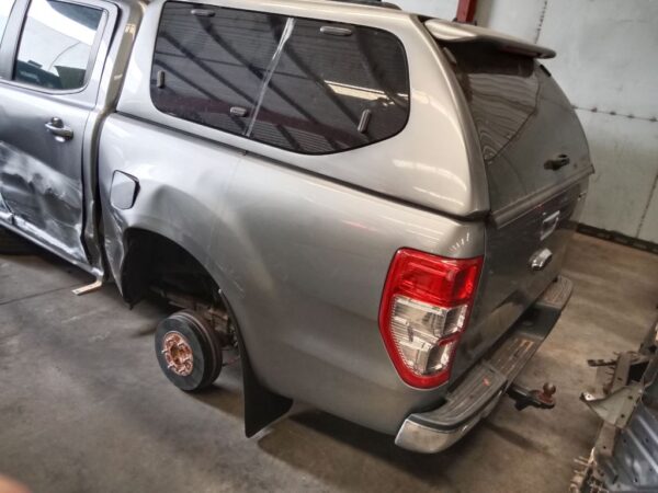 P4908 - Ford Ranger 2019 Grey Wrecking - Image 13