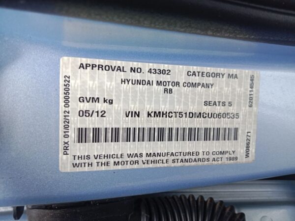 P4910 - Hyundai accent 2012 Blue Wrecking - Image 15