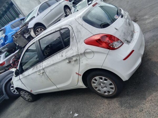 P4911 - Hyundai i20 2015 White Wrecking - Image 13