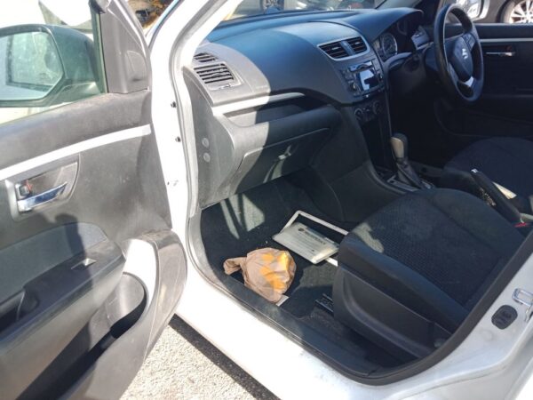 P4912 - Suzuki Swift 2014 White Wrecking - Image 4