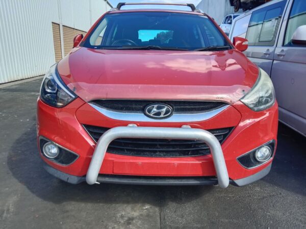P4913 - Hyundai IX35 2014 Red Wrecking