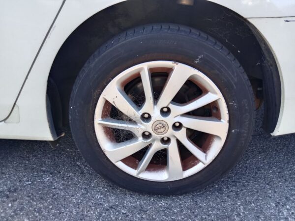 P4918 - Nissan pulsar 2013 White Wrecking - Image 11