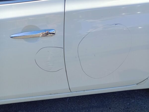 P4918 - Nissan pulsar 2013 White Wrecking - Image 12