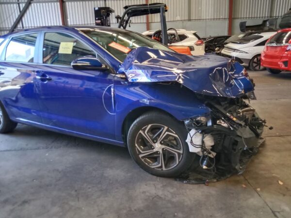 P4921 - Hyundai i30 2022 Blue Wrecking - Image 13