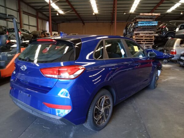 P4921 - Hyundai i30 2022 Blue Wrecking - Image 14