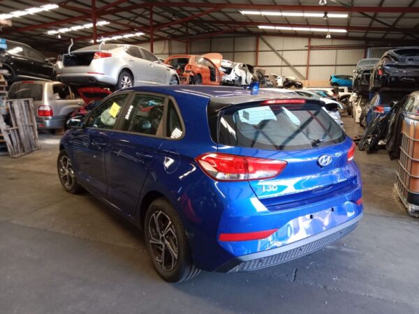 P4921 - Hyundai i30 2022 Blue Wrecking - Image 16
