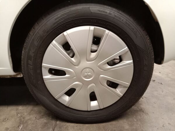 P4923 - Mitsubishi mirage 2013 White Wrecking - Image 8