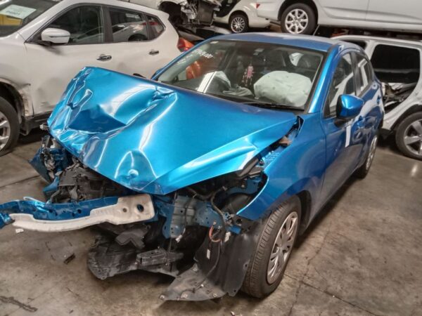 P4924 - Mazda 2 2014 Blue Wrecking