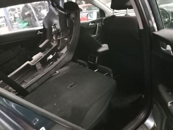 P4925 - Kia Sportage 2018 Grey Wrecking - Image 10