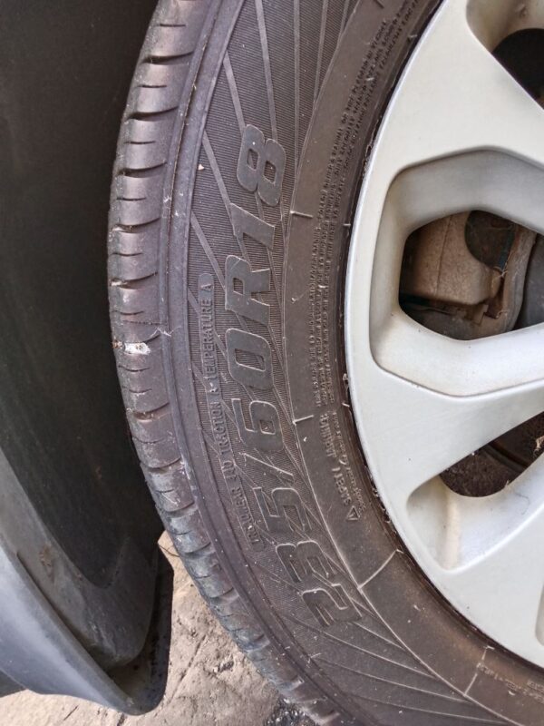 P4929 - Kia Sorento 2014 Grey Wrecking - Image 10