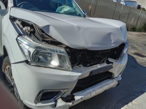 P4930 - Nissan Navara 2016 White Wrecking