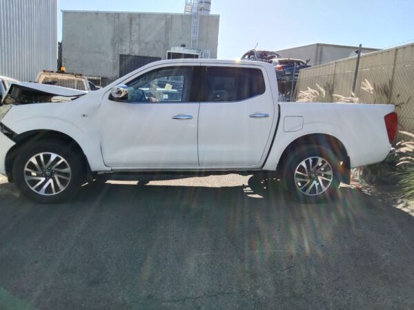P4930 - Nissan Navara 2016 White Wrecking - Image 15