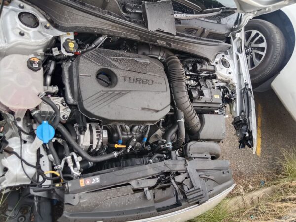 P4931 - Kia Cerato 2024 Silver Wrecking - Image 2