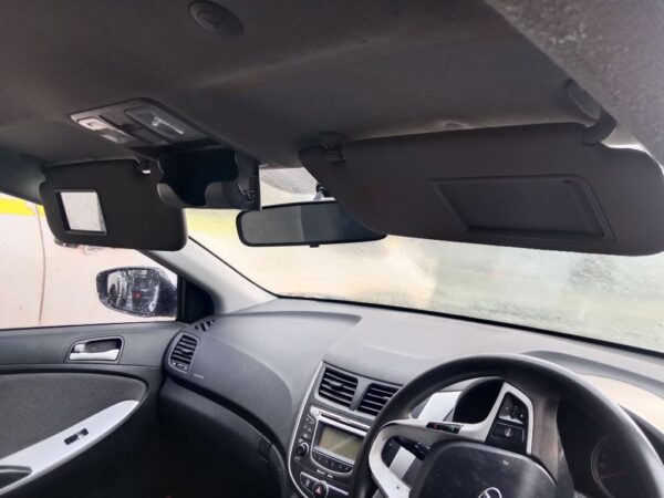 P4940 - Hyundai accent 2012 Silver Wrecking - Image 3