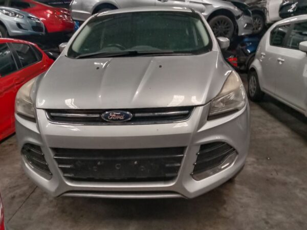 P4942 - Ford Kuga 2014 Silver Wrecking