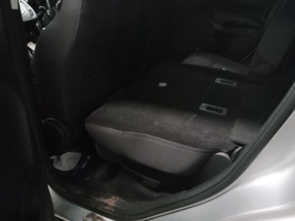 P4942 - Ford Kuga 2014 Silver Wrecking - Image 6