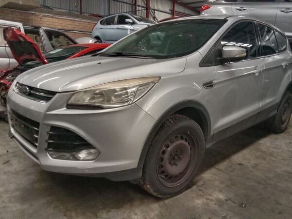 P4942 - Ford Kuga 2014 Silver Wrecking - Image 14