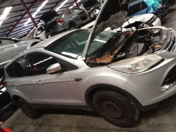 P4942 - Ford Kuga 2014 Silver Wrecking - Image 16