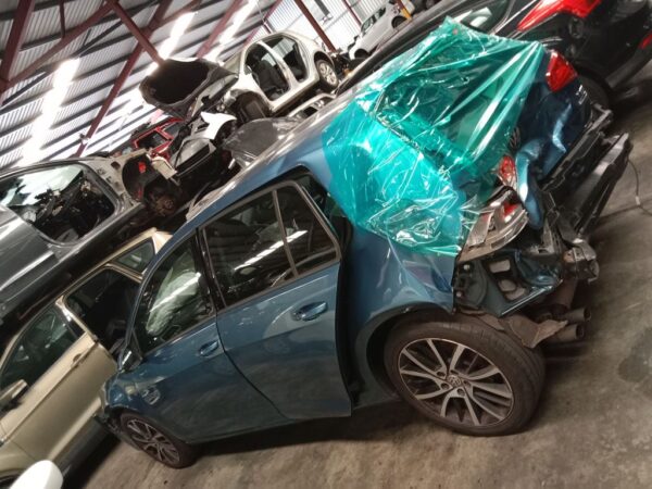 P4944 - Volkswagen golf 2015 Blue Wrecking - Image 9
