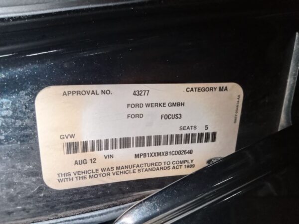 P4945 - Ford Focus 2012 Black Wrecking - Image 11