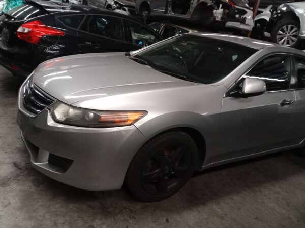 P4946 - Honda Accord 2010 Grey Wrecking - Image 14