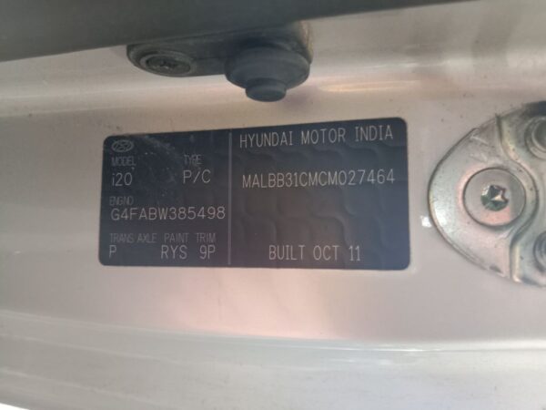 P4948 - Hyundai i20 2012 Silver Wrecking - Image 11