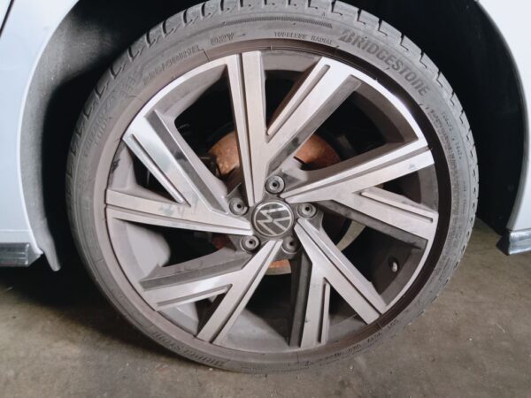 P4949 - Volkswagen golf 2023 Grey Wrecking - Image 11