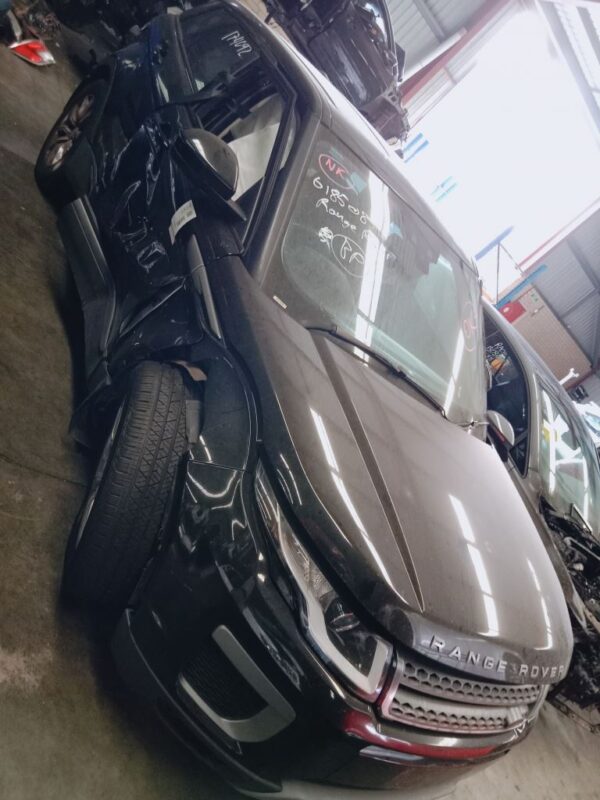 P4950 - Land Rover Range Rover Evoque 2015 Black Wrecking