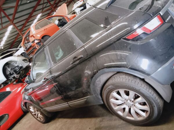 P4950 - Land Rover Range Rover Evoque 2015 Black Wrecking - Image 10