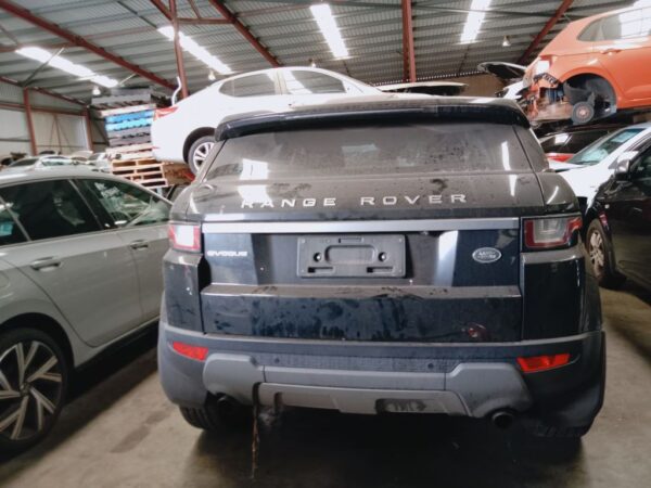 P4950 - Land Rover Range Rover Evoque 2015 Black Wrecking - Image 11