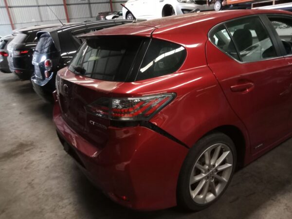 P4954 - Lexus CT200 2012 Red Wrecking - Image 13