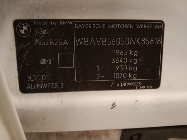 P4955 - BMW E90 3 Series 2007 White Wrecking - Image 12