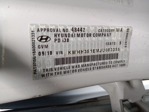 P4957 - Hyundai i30 2018 White Wrecking - Image 15