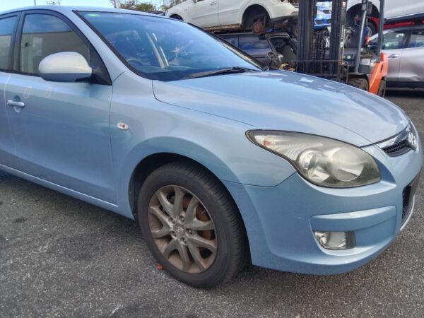 P4958 - Hyundai i30 2011 Blue Wrecking - Image 9