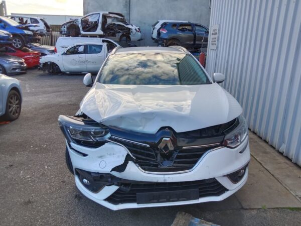 P4959 - Renault Megane 2018 White Wrecking