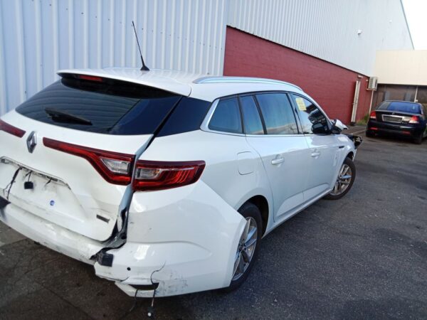 P4959 - Renault Megane 2018 White Wrecking - Image 10
