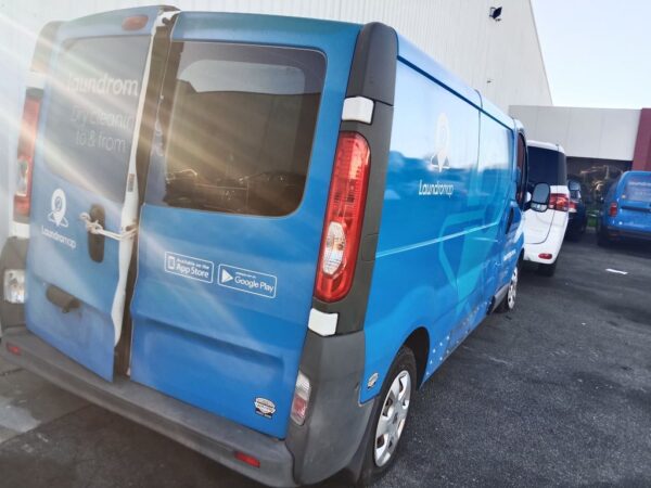 P4963 - Renault Trafic 2014 Blue Wrecking - Image 13