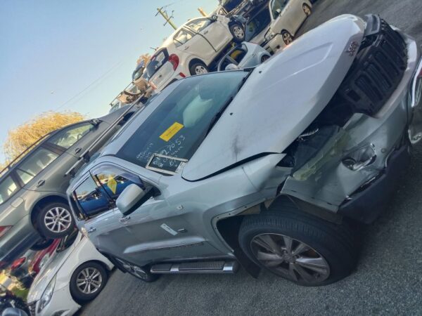 P4964 - Jeep Grand Cherokee 2011 Silver Wrecking - Image 7