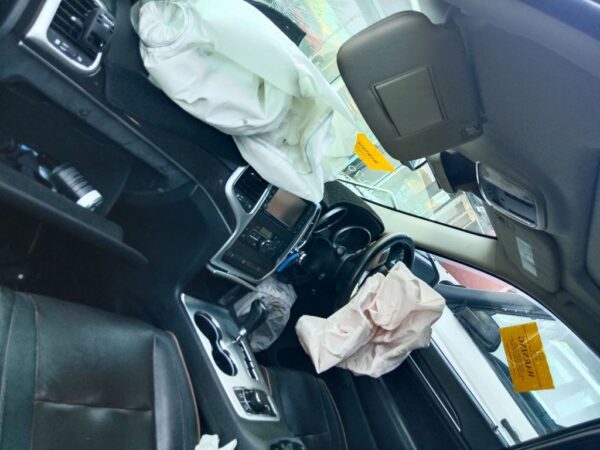 P4964 - Jeep Grand Cherokee 2011 Silver Wrecking - Image 10