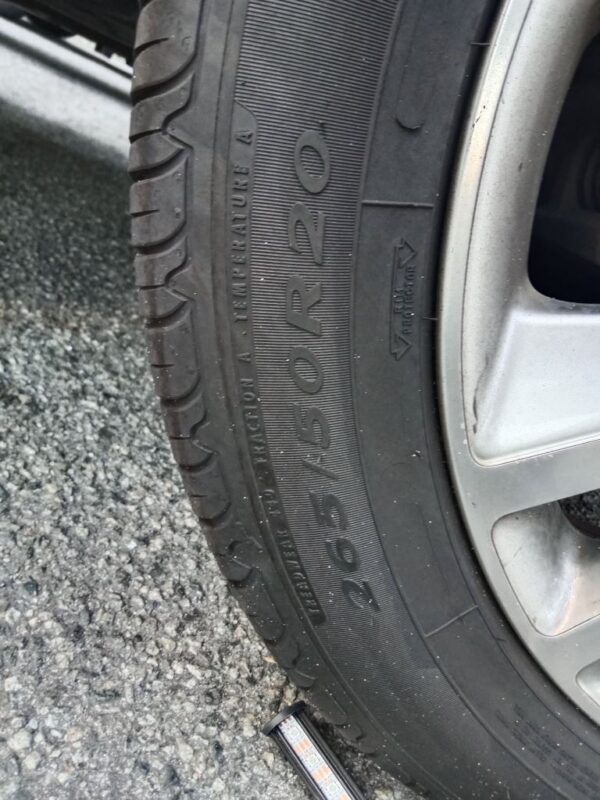 P4964 - Jeep Grand Cherokee 2011 Silver Wrecking - Image 14