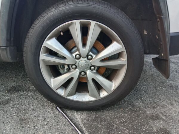 P4964 - Jeep Grand Cherokee 2011 Silver Wrecking - Image 15