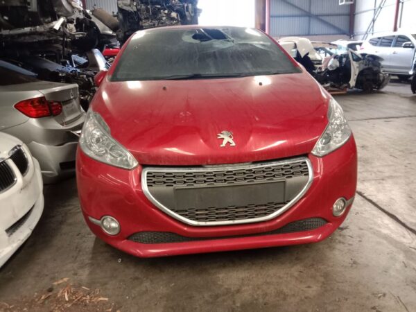 P4966 - Peugeot 208 2014 Red Wrecking
