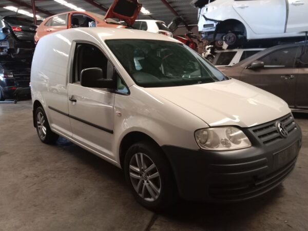 P4968 - Volkswagen caddy 2008 White Wrecking