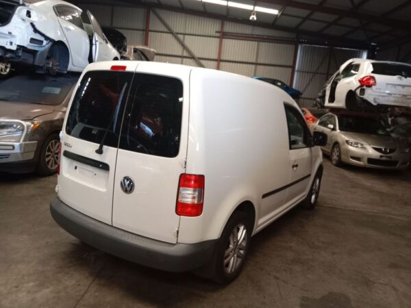 P4968 - Volkswagen caddy 2008 White Wrecking - Image 11