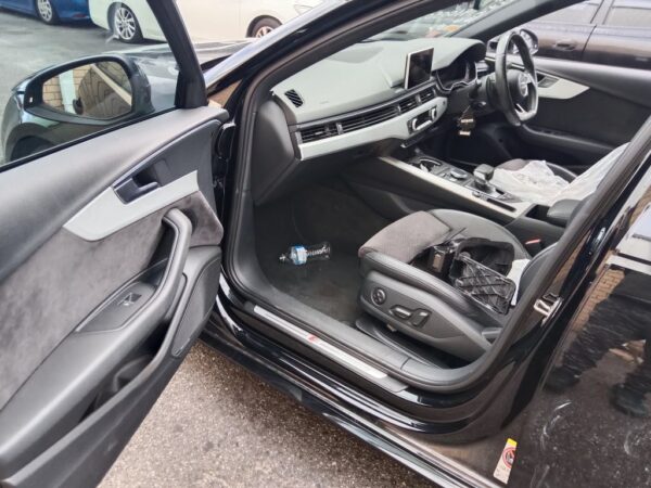 P4969 - Audi A4 2016 Black Wrecking - Image 6