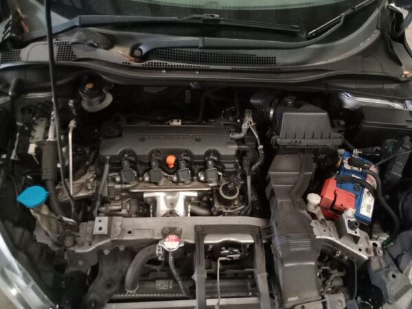 P4971 - Honda HRV 2016 Silver Wrecking - Image 2